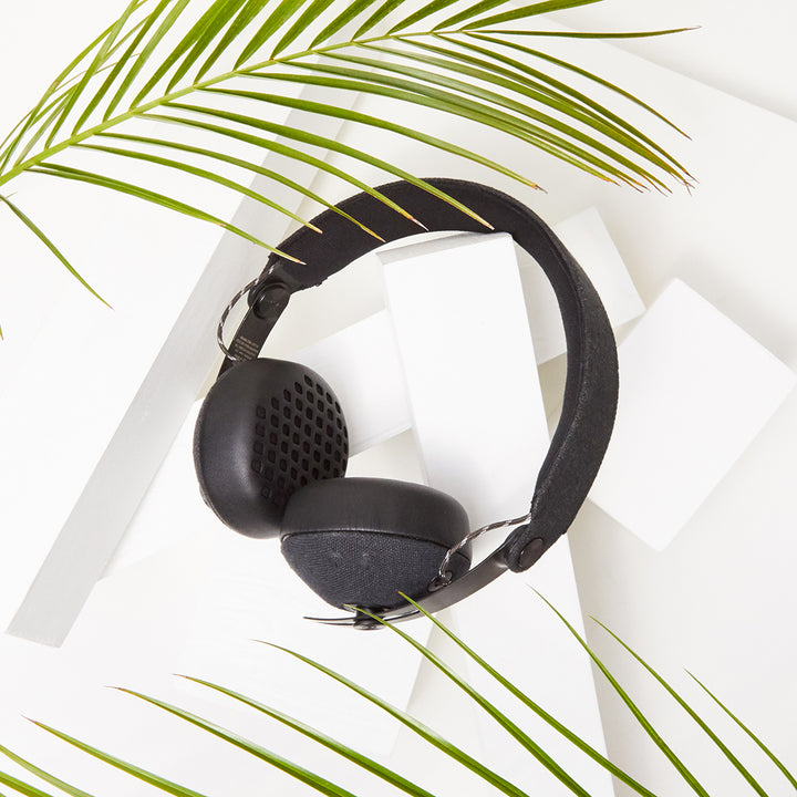 Signature Black | Rise BT - Lifestyle
