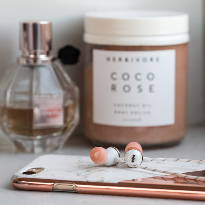 Rose Gold | Nesta In-Ear Headphones - Lifestyle 02