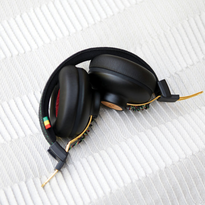 Signature Black